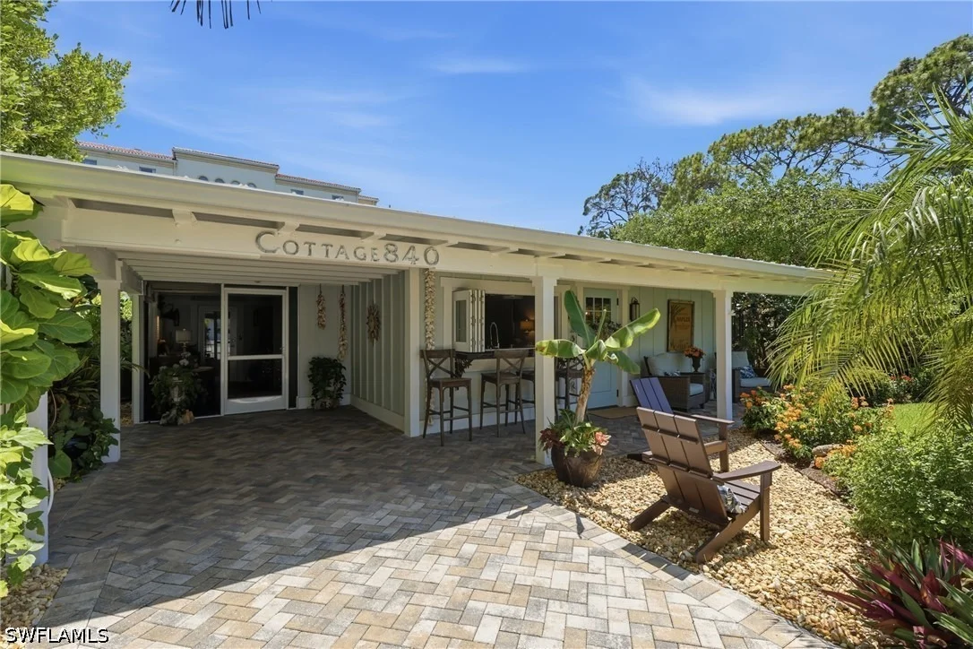 Photo of 840 Myrtle Terrace