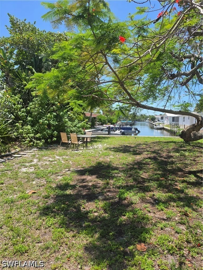 Photo of 2662 Mangrove Street