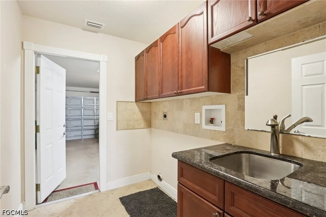 Photo of 5118 Harrogate Court