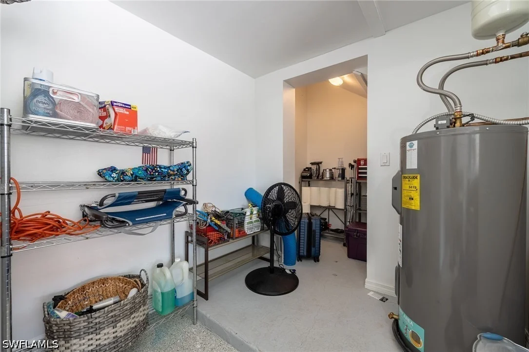 Photo of Unit 201 at 624 Windsor Square