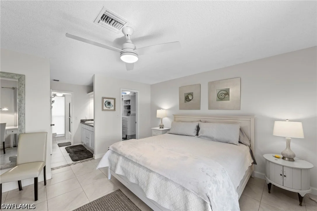 Photo of Unit 4 at 263 Palm Drive