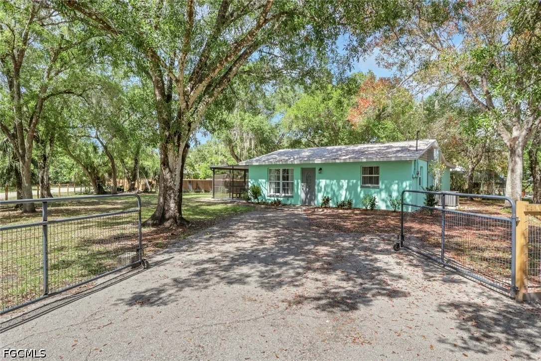 Photo of 2431 Lippincott Road