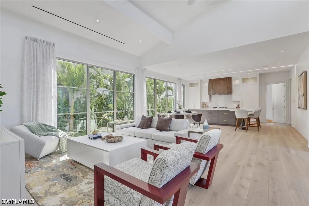 Photo of 3724 Grove Circle