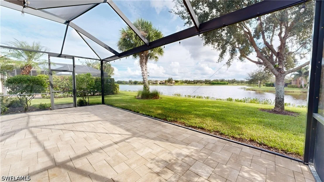 Photo of 6264 Victory Drive