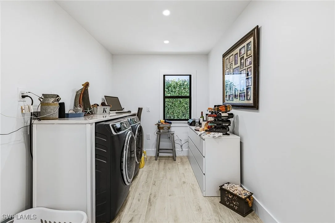 Photo of 121 JAMAICA Drive