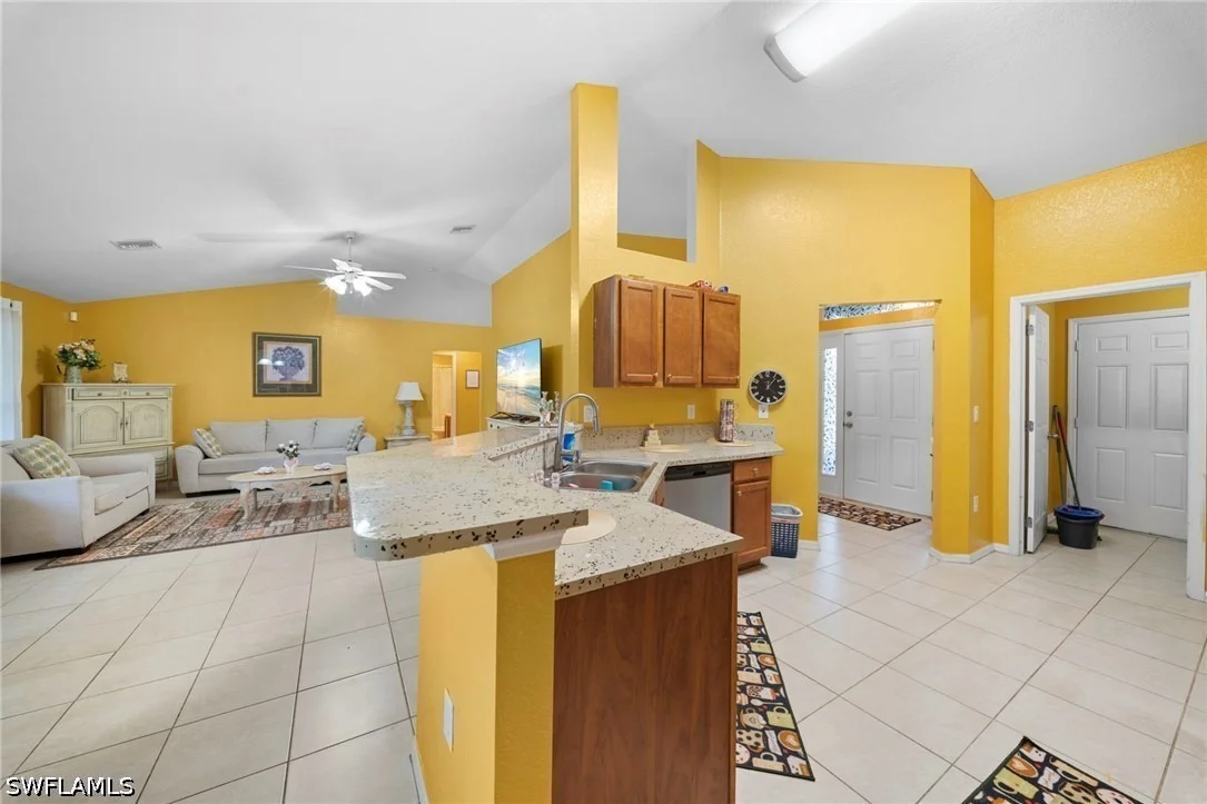 Photo of 423 Windermere Drive