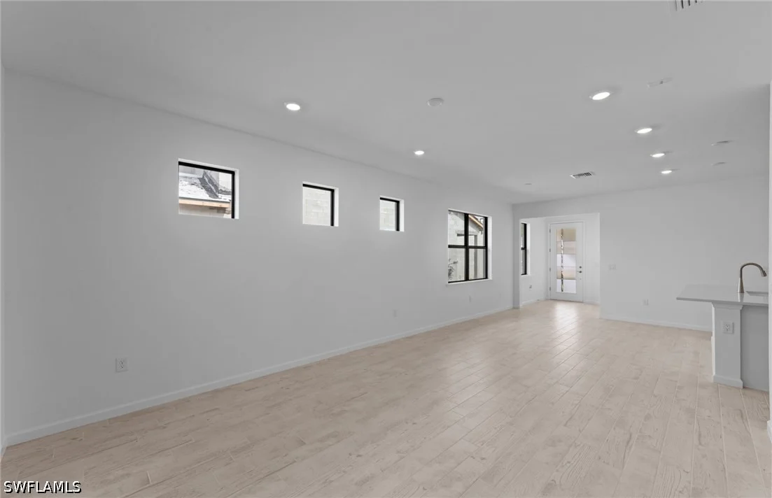 Photo of 2121 Seville Lane
