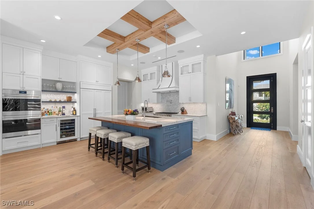 Photo of 644 W Lake Drive