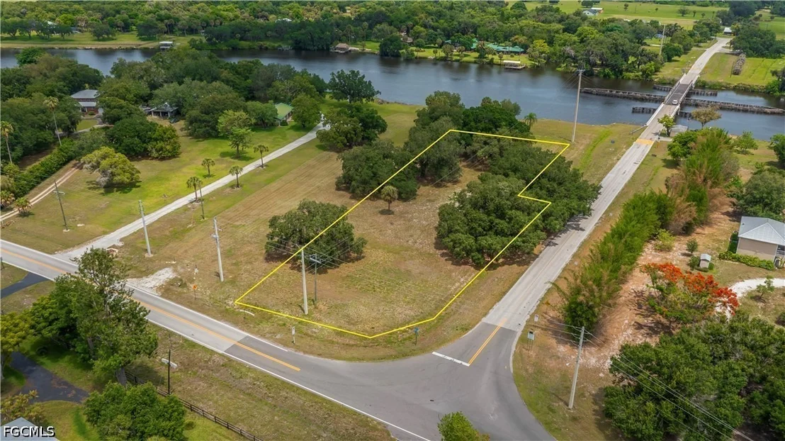 Photo of 75 Ft Denaud Bridge Way