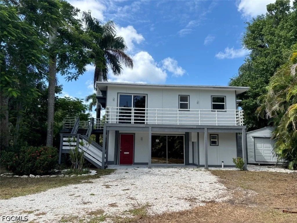 Photo of 10925 Russell Road