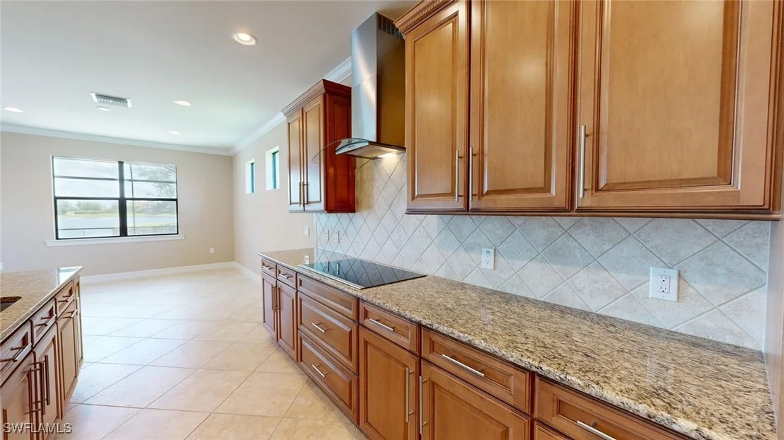 Photo of 6252 Victory Drive