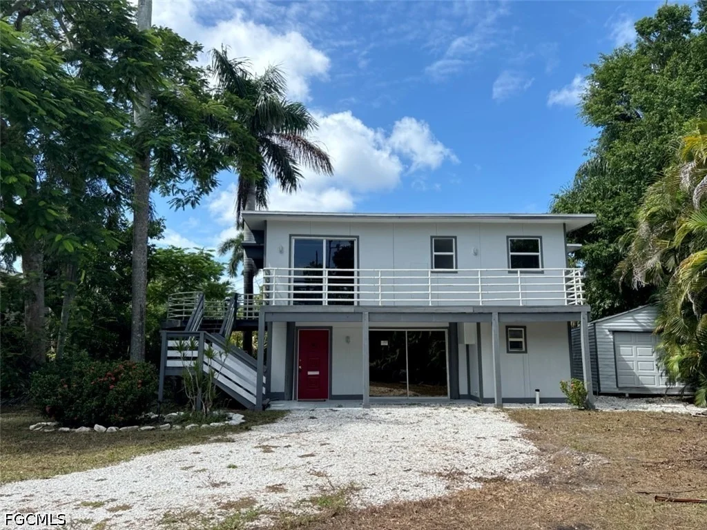 Photo of 10925 Russell Road