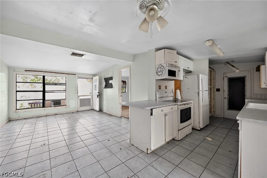 Photo of 1223 Embassy Lane