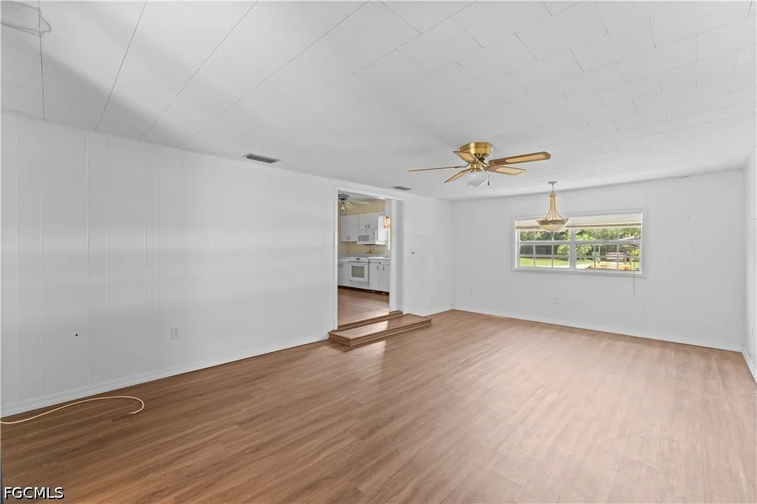 Photo of 260 Fraser Avenue