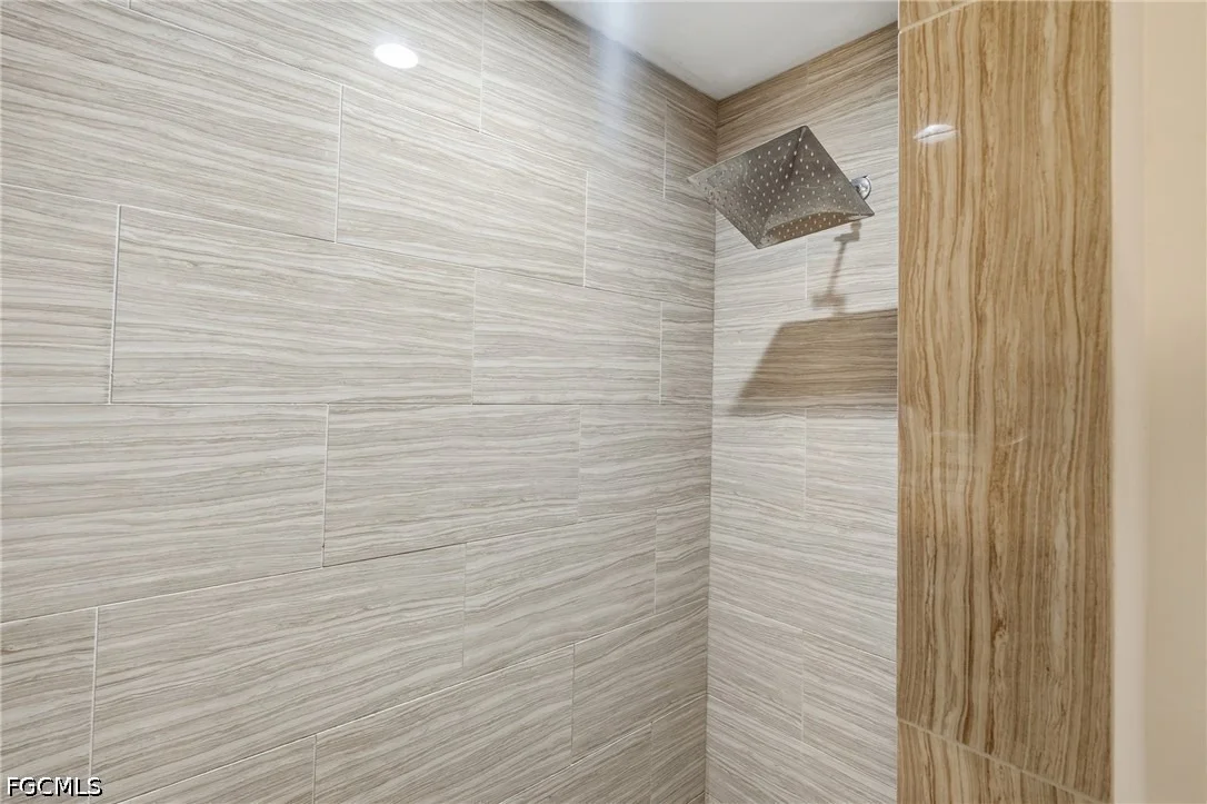 Photo of 7075 Tide Circle