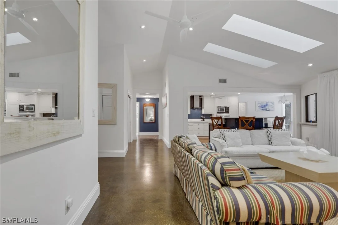 Photo of 2293 Royal Lane