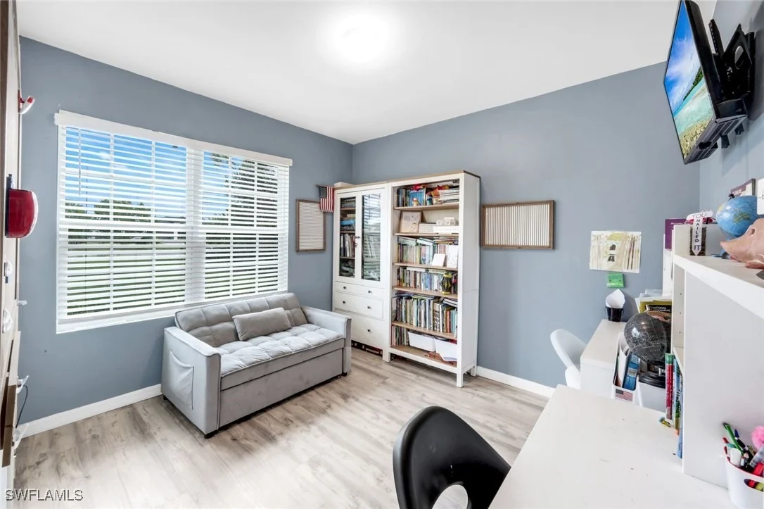 Photo of 4180 68th Avenue NE