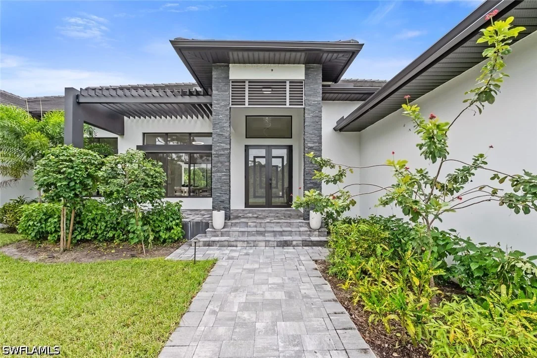 Photo of 6590 Trail Boulevard