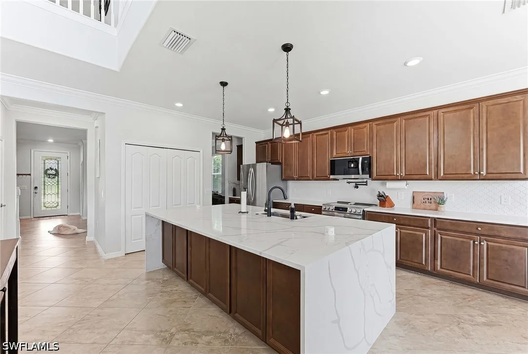 Photo of 2175 Vermont Lane