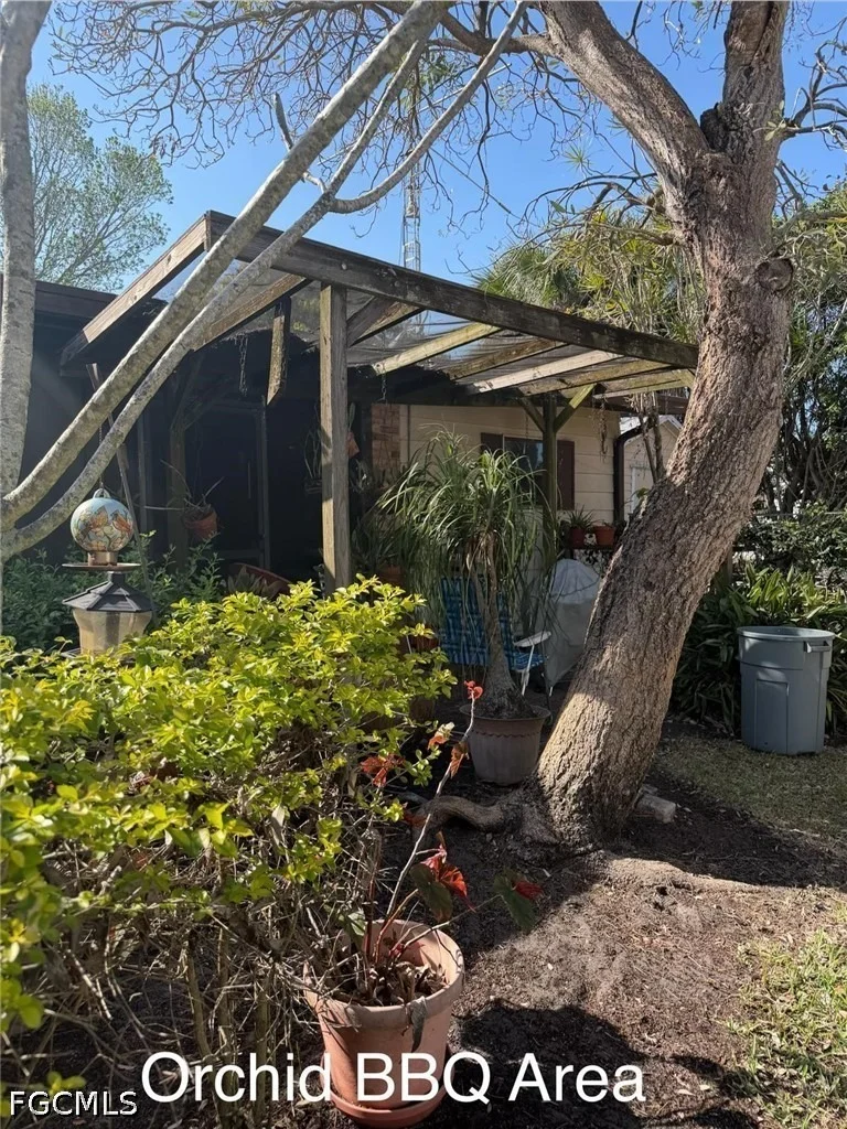Photo of 613 Sabal Avenue