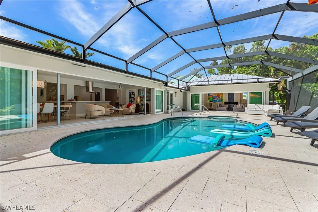 Photo of 1390 Mandarin Road