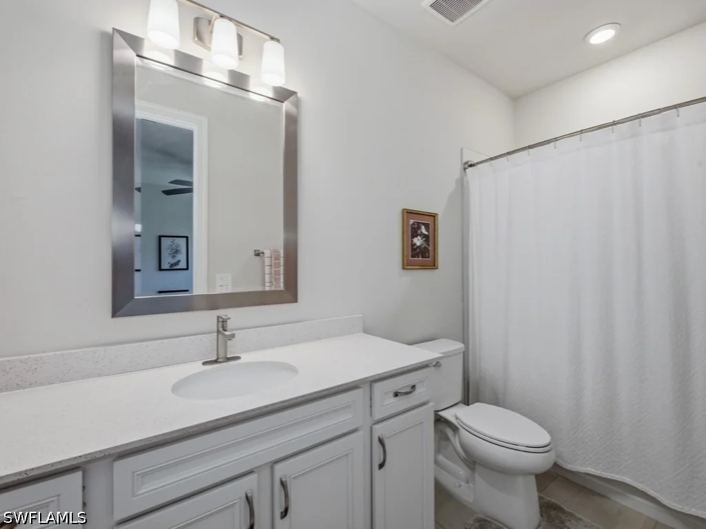 Photo of 4010 E Hampton Circle