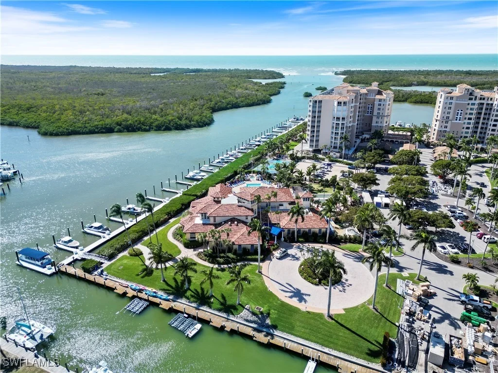 Photo of Unit B702 at 435 Dockside Drive