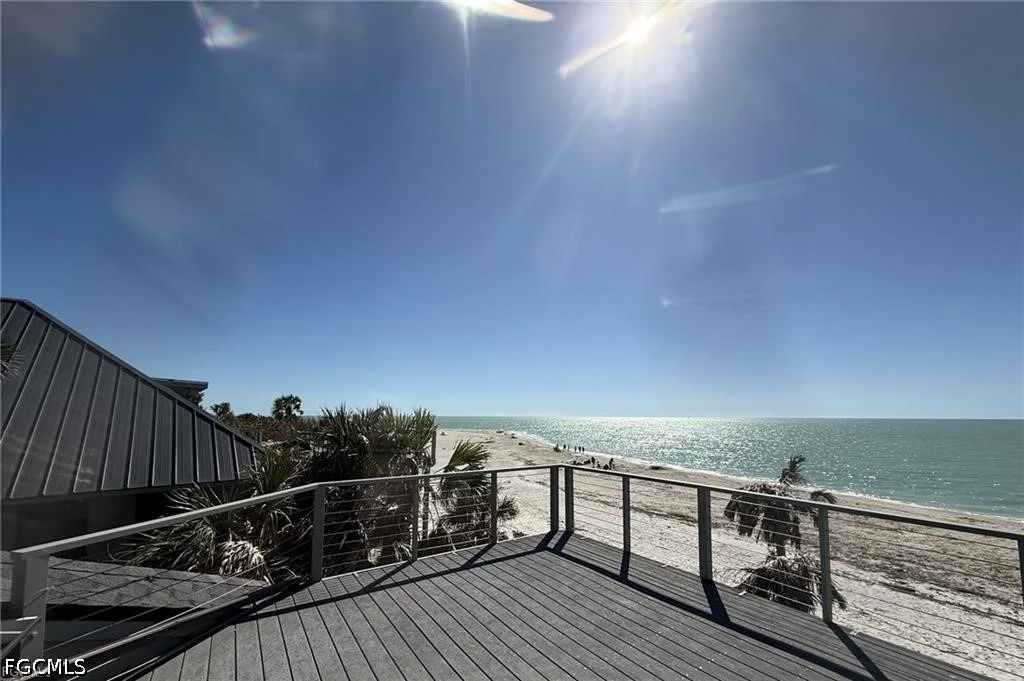 Photo of 484 Gulf Bend Drive