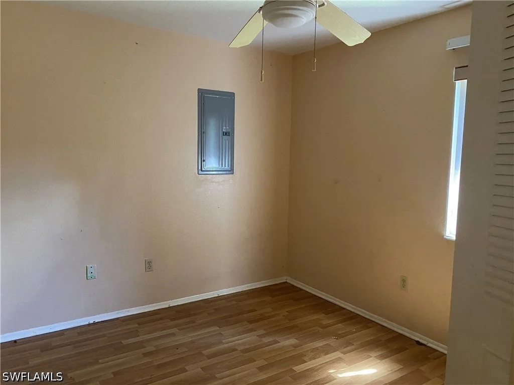 Photo of 4014 N Edgewater Circle