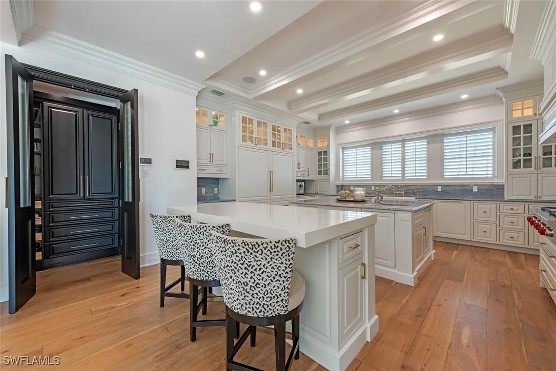 Photo of 140 3rd Avenue S