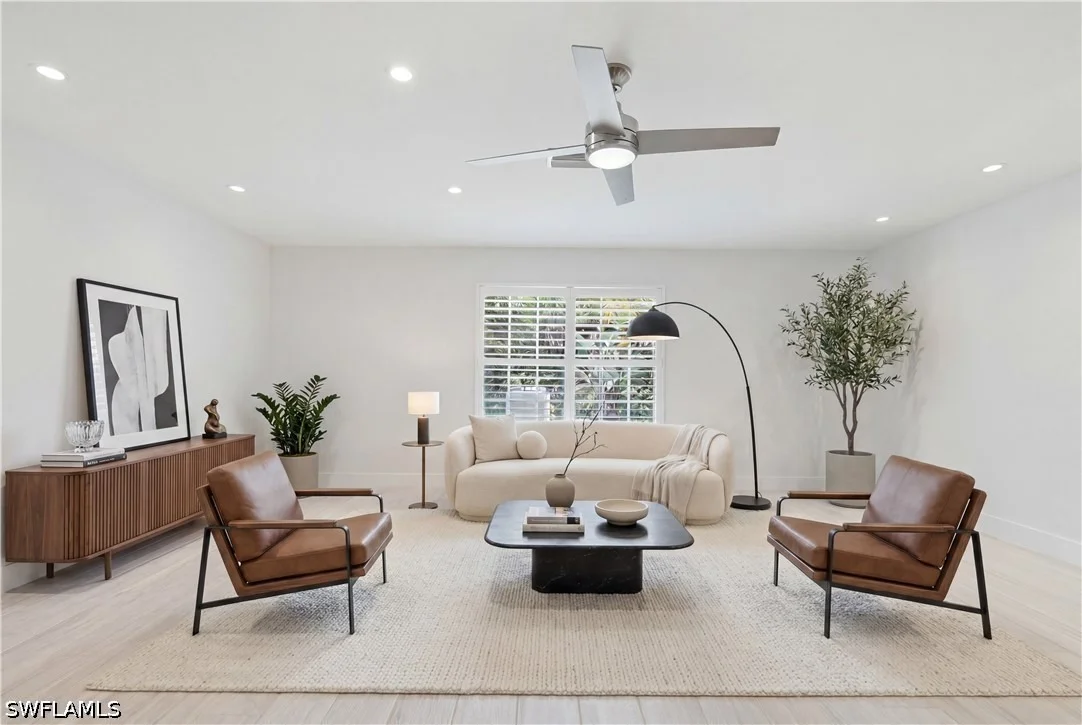 Photo of 150 Logan Boulevard N