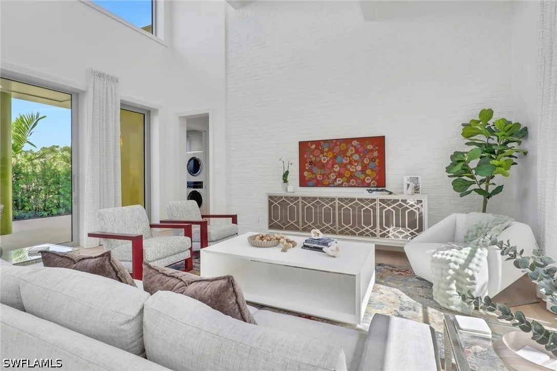 Photo of 3724 Grove Circle