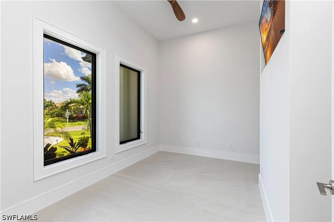 Photo of 18433 Royal Hammock Boulevard