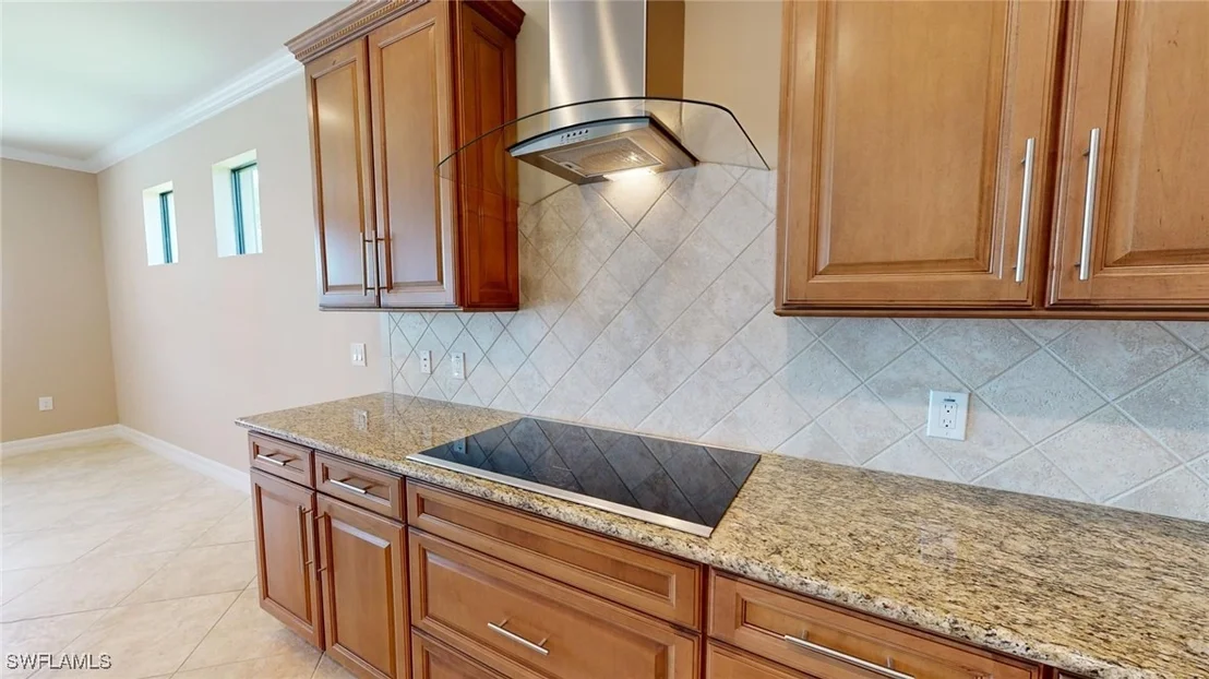 Photo of 6252 Victory Drive