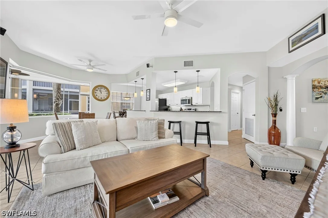 Photo of Unit 403 at 20231 Burnside Place