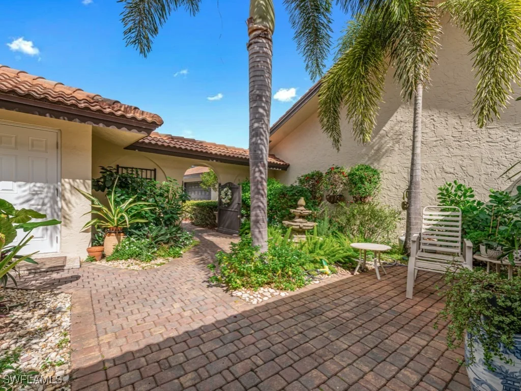 Photo of Unit 3 at 594 Augusta Boulevard