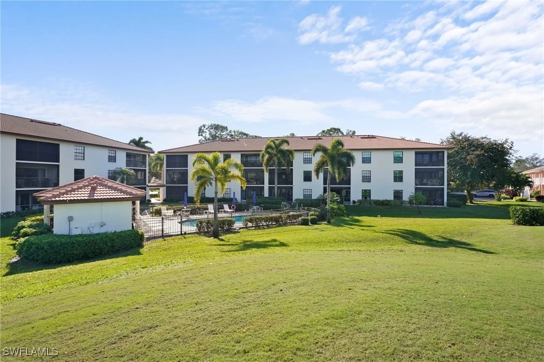 Photo of Unit 10 at 601 Augusta Boulevard