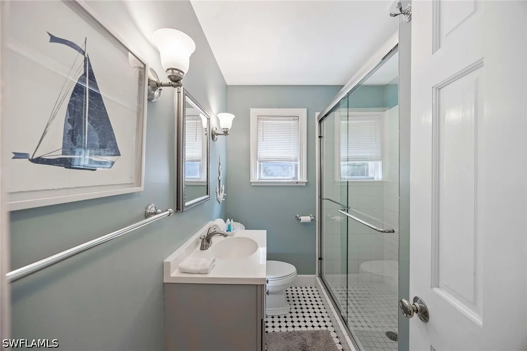 Photo of 547 101st Avenue N