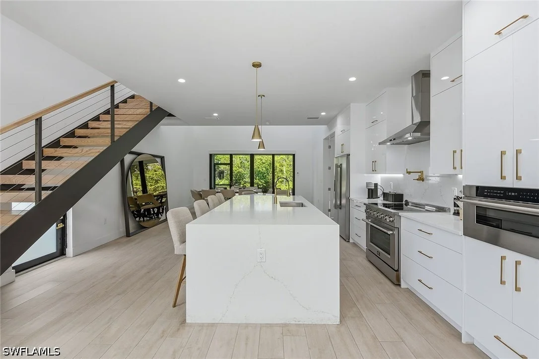 Photo of 3400 Canal Street