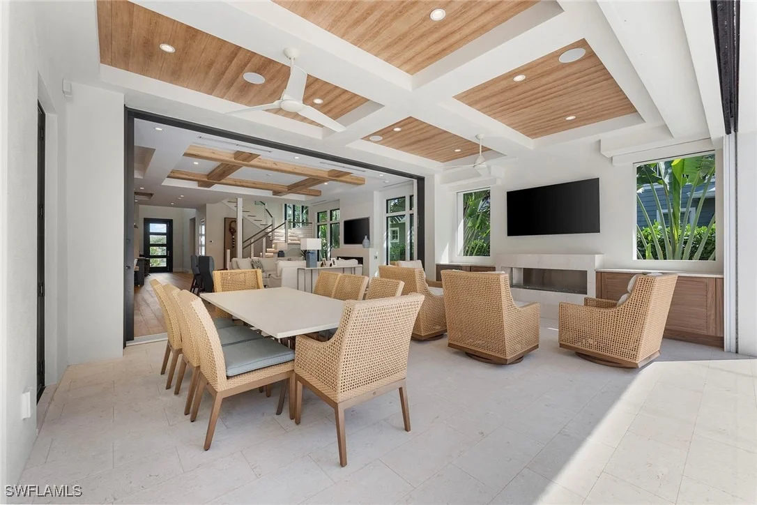 Photo of 644 W Lake Drive