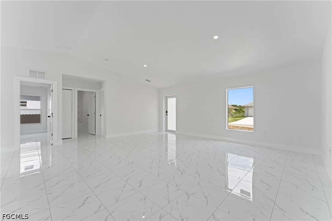 Photo of 720 Grant Boulevard