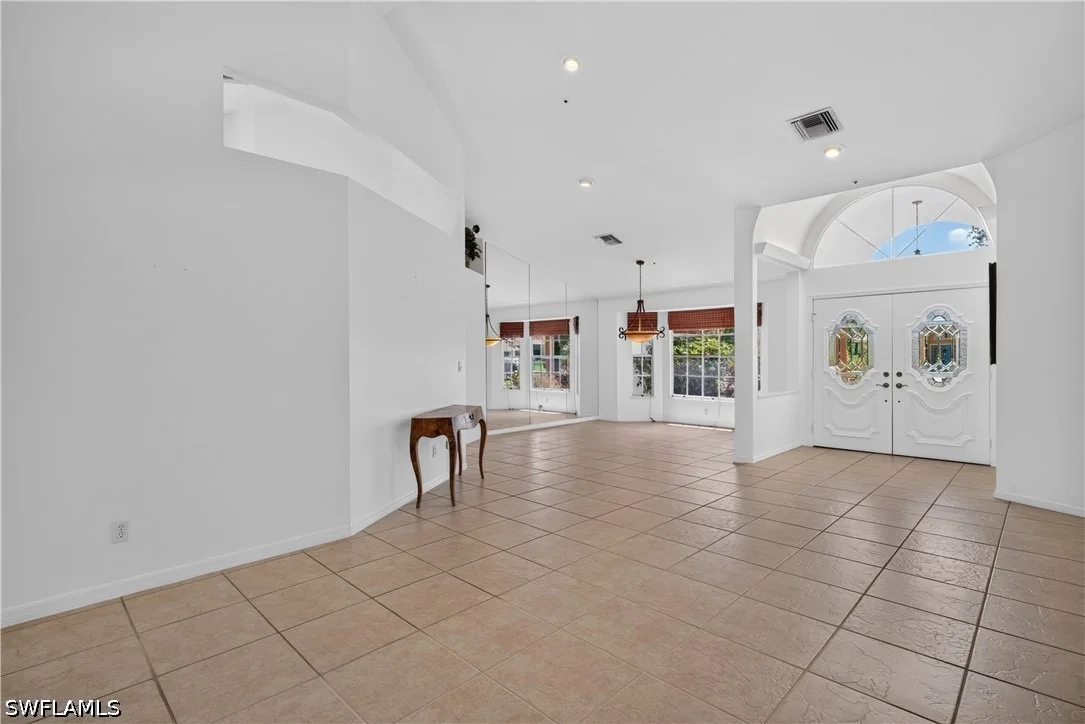 Photo of 240 Stonegate Court
