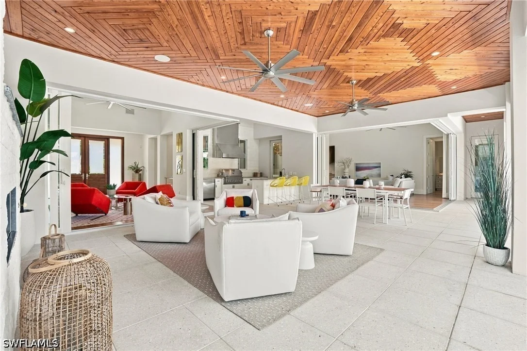 Photo of 185 North Lake Drive