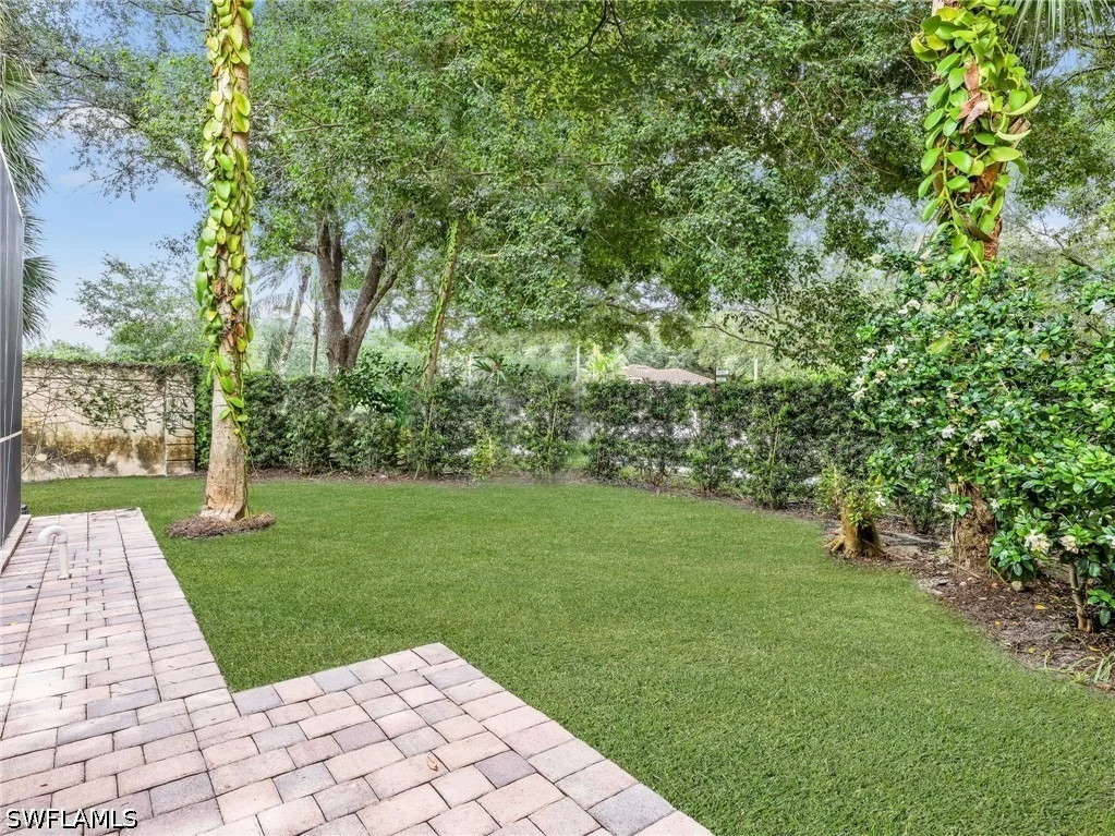 Photo of 5902 Bermuda Lane
