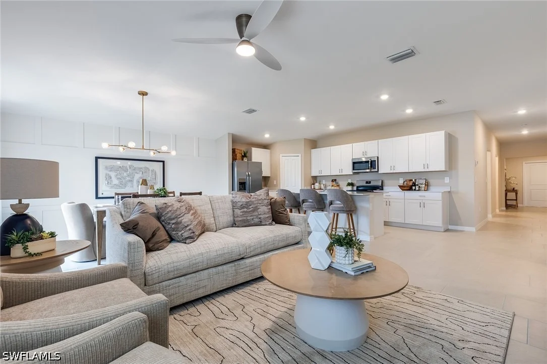 Photo of 322 Marabou Drive