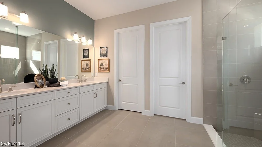 Photo of 23067 Silver Pearl Key