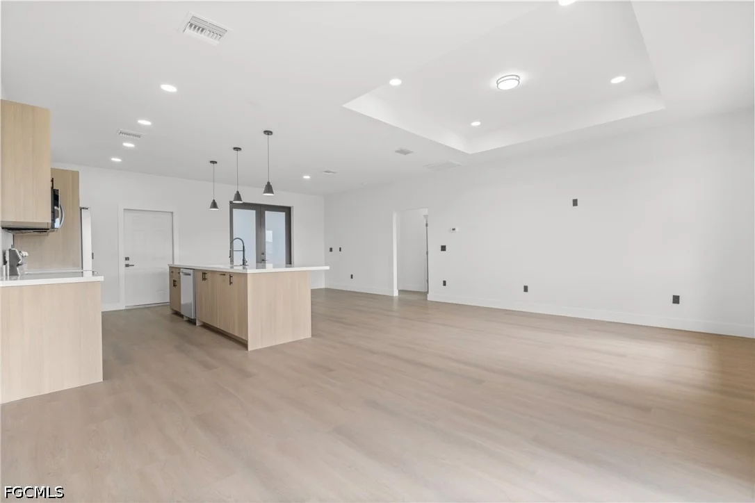 Photo of 8033 Oakleaf Circle