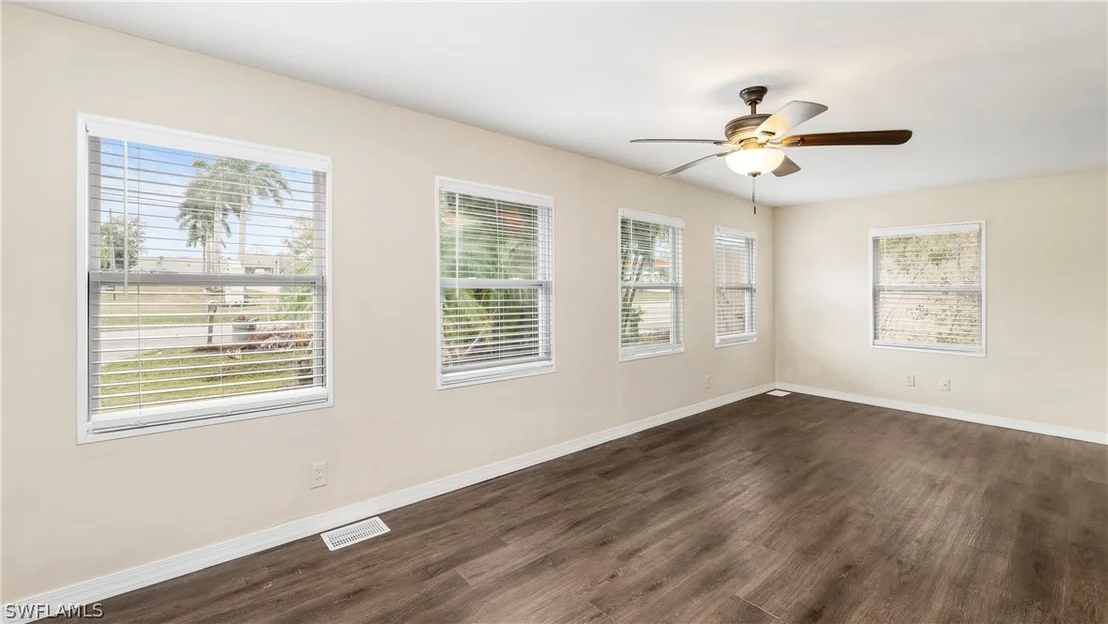 Photo of 851 Manatee Road