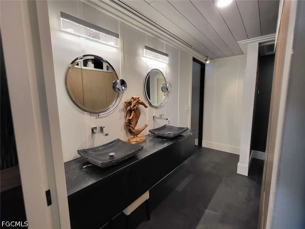 Photo of 2257 Regal Way