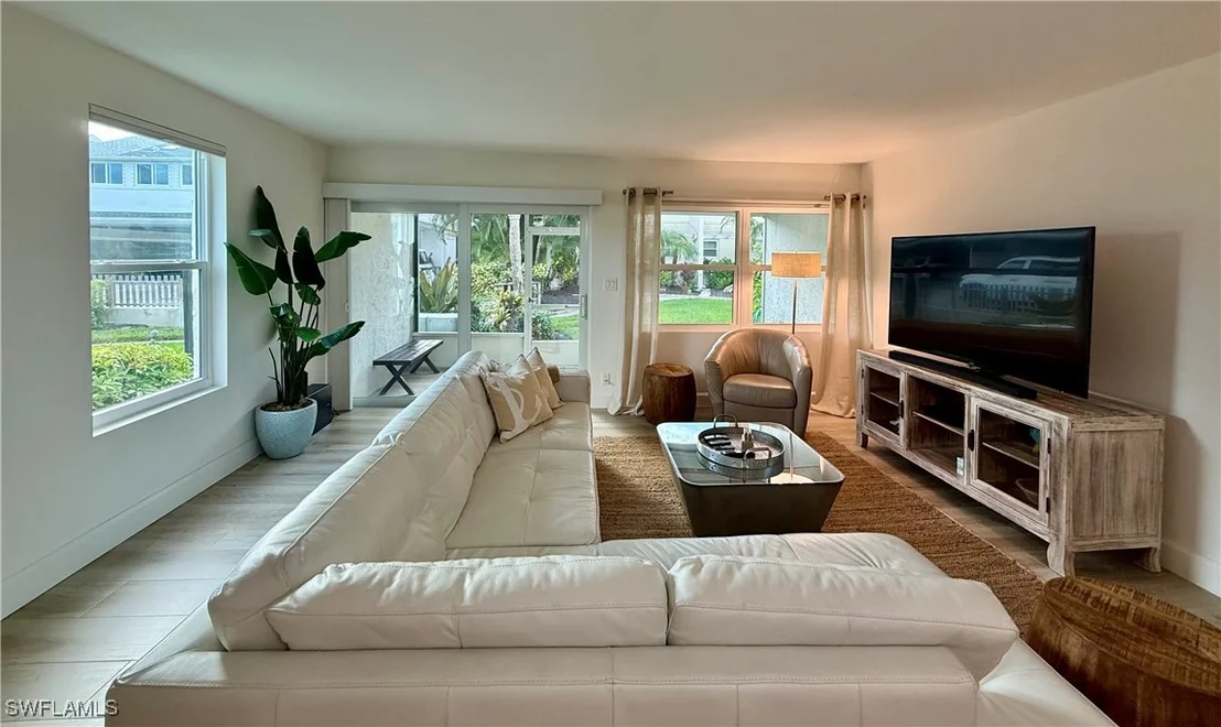 Photo of Unit 534 at 800 River Point Drive